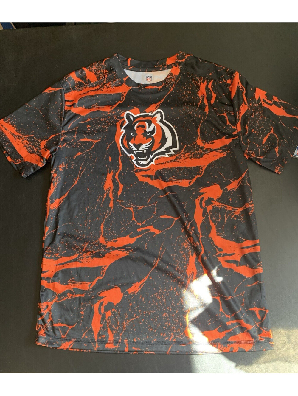 Outerstuff NFL Cincinnati Bengals Black/Orange Print Shirt Youth L (14-16) NEW